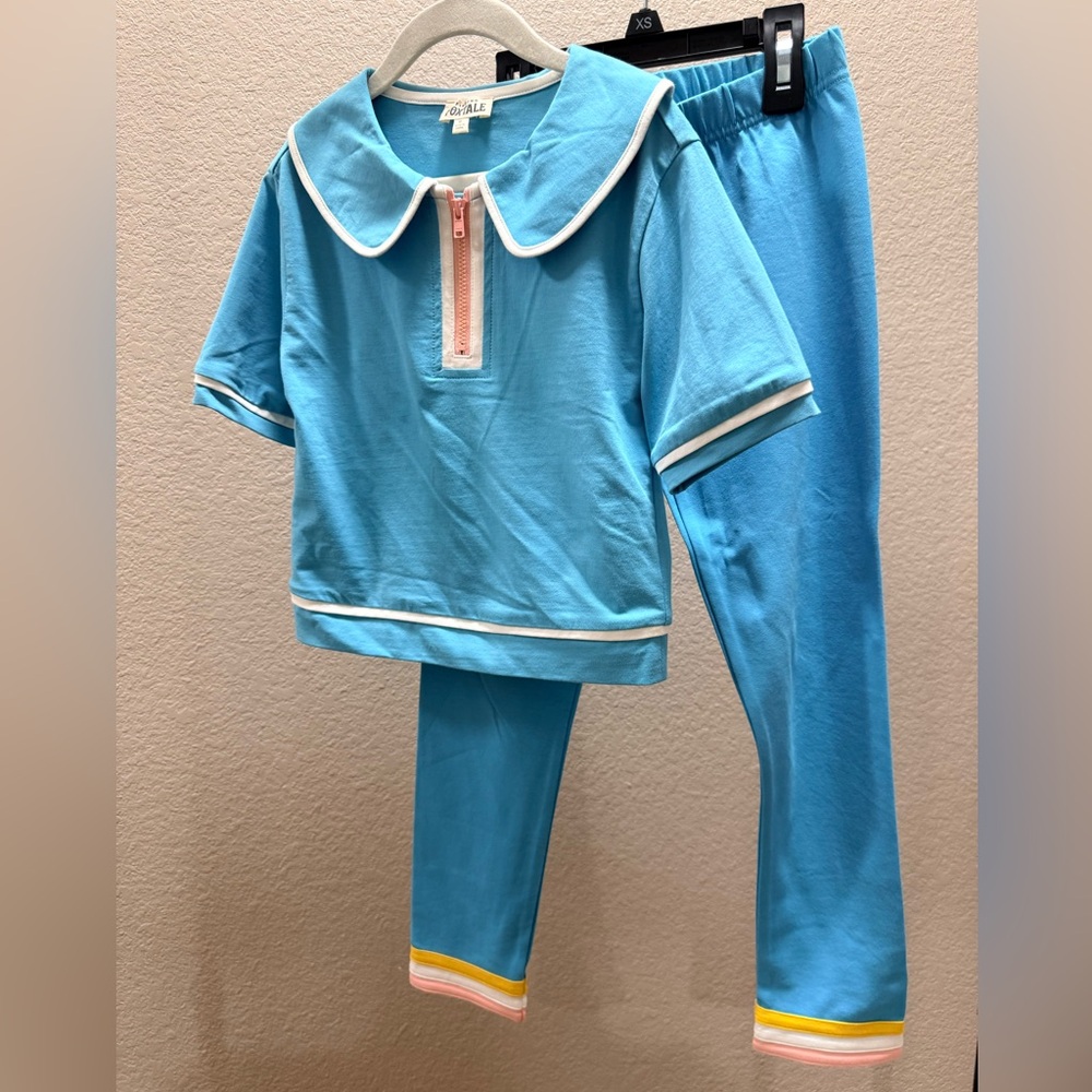 Finding Foxtail Blue with Pink and White Trim Set